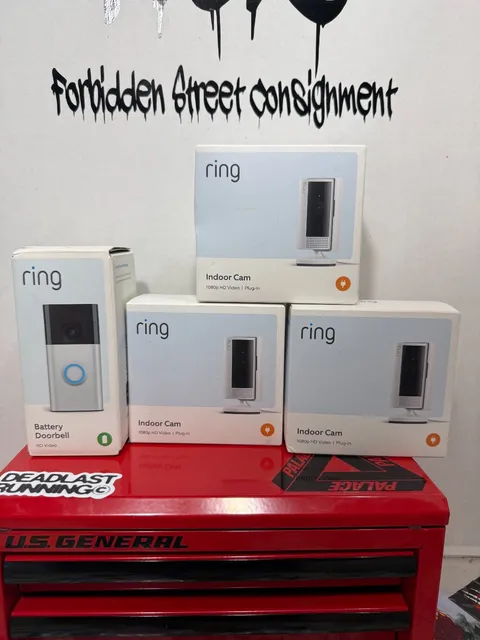 Lot of 3 Ring Indoor Wireless Security Cameras and doorbell