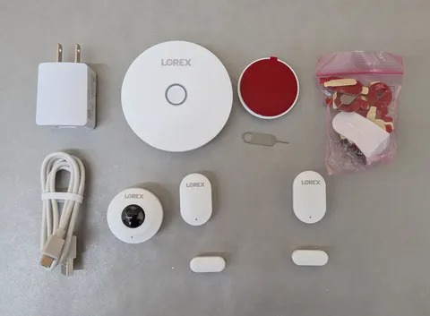 Lorex Smart Sensor Starter Kit (1 Hub w/ 3 Sensors) AY41TR-KTK2-MTK1