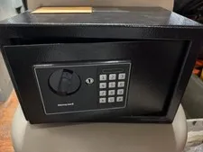 Honeywell 5605 Compact Steel Digital Security Box Safe .15 cu ft - Black, New