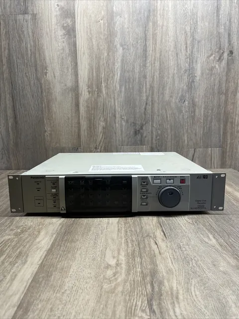 Panasonic WJ-HD500A 16-CH Digital Disk Recorder for video surveillance cameras