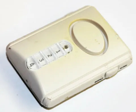 G.E. 45117 Deluxe Wireless Door Alarm Entry Chime Indoor Personal Home Security