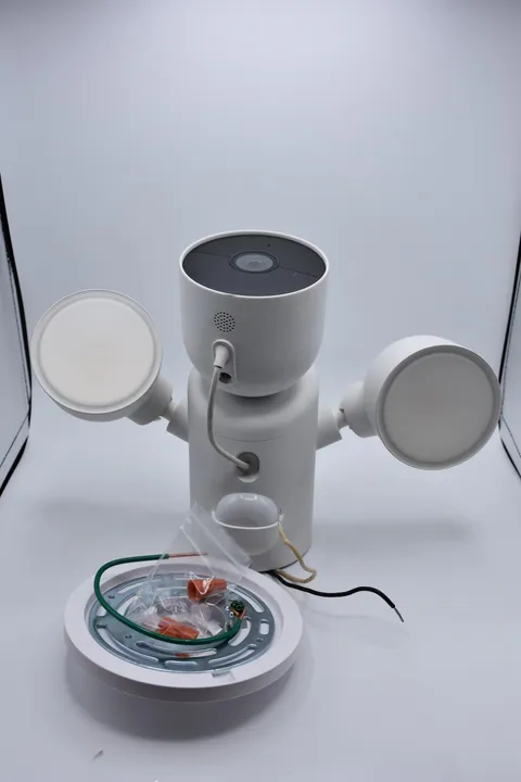Google Nest Cam w/ Floodlight Wired Outdoor Security Camera White