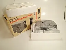 Safe House Infrared Photorelay Alarm 49-310 New In Box User Manual Included
