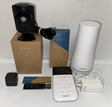 ✨SimpliSafe 4 Piece Wireless Home Security System - Dock, Keypad, Camera✨
