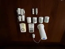 SimpliSafe Home Security System Bundle Base Station Keypad Camera Sensors Remote