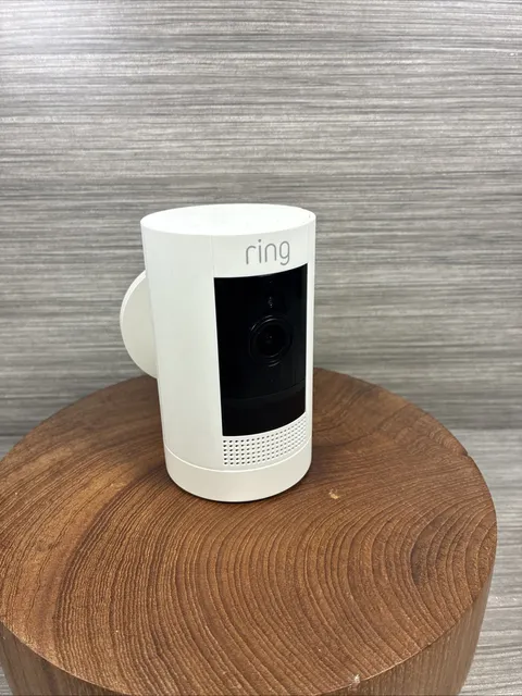 RING STICK UP CAM Security Camera 3rd Gen White with Mount Plate -NO Battery VGC
