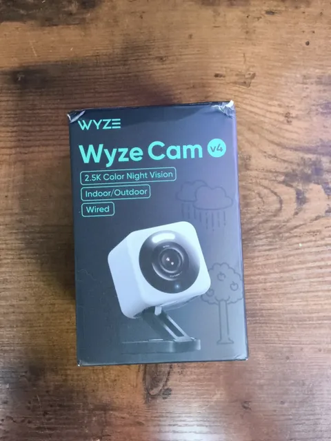 £Wyze Cam v4 - 2.5K QHD Indoor/Outdoor WiFi Smart Security Camera (D2)