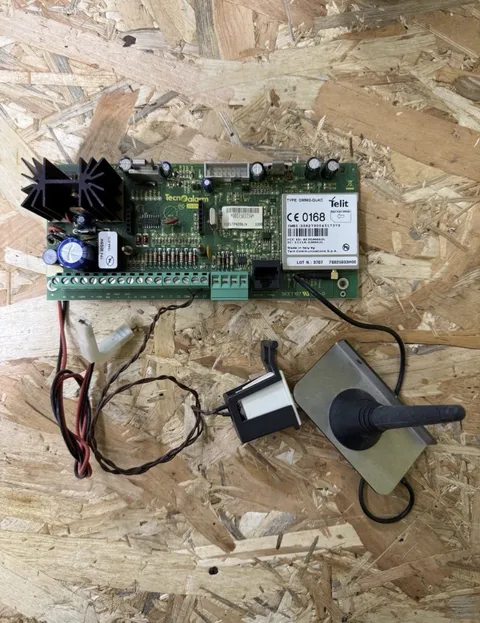 TECNOALARM TP4-20GSM + TELIT GM862-QUAD CENTRAL BOARD GSM ALARM COMPLETE