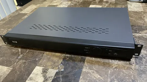 HNR31P8-8-CS 8 Ch 8 POE Network Video Recorder No HDD Included see Photos