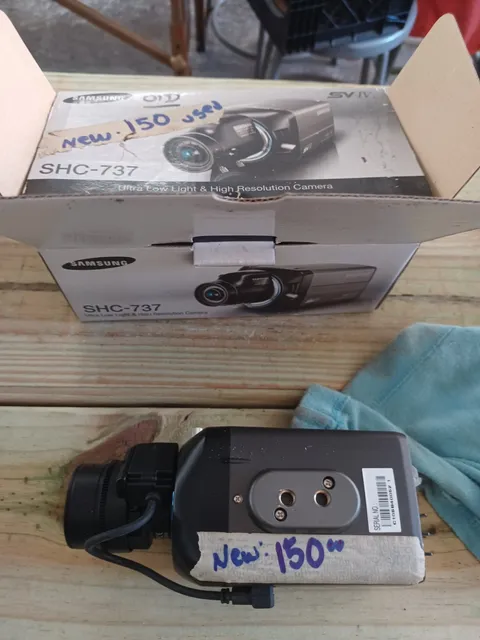 4 Samsung security camera ( 4 different cameras)