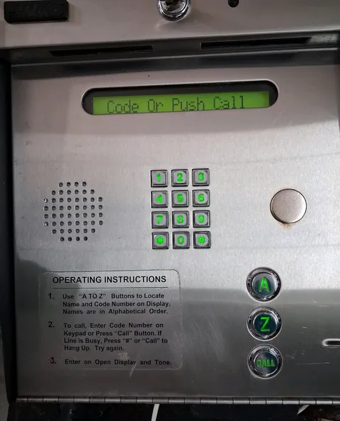 DoorKing - 1835-080 - Pulled from a working system.  With key and Memory!