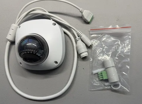 Eagle Eye Networks EN-CDUM-008a Dome IP Security Camera – PoE / 12V used