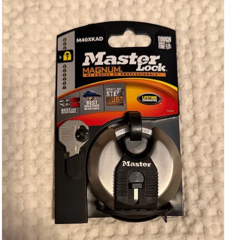 Master Lock Magnum M40XKAD 2-3/4in Discus Padlock Stainless Steel Shrouded Keyed