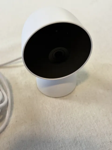 Google Nest Security Cam Indoor 1080p Wired 2nd Gen. GJQ9T (White Snow)