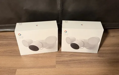 Google Nest Cam with Floodlight Outdoor Wired • x2 • SEALED