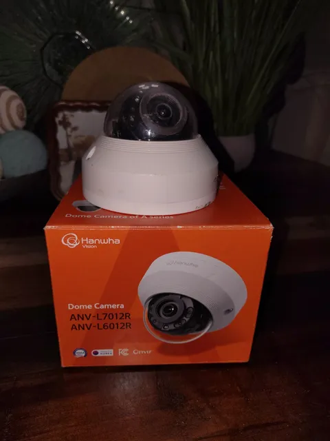 Hanwha Wisenet ANV-L6012R 2MP/30fps Dome IP Camera Security-Used