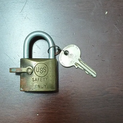 USS Safety Only Brass & Steel Keyed Padlock, Metallic Finish, 1 Key wb