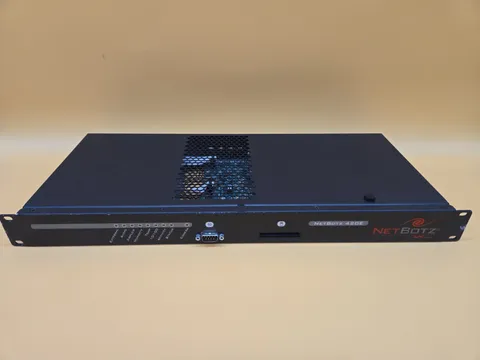 APC NetBotz 420E Rack Mount Appliance Performance Monitoring Server Black