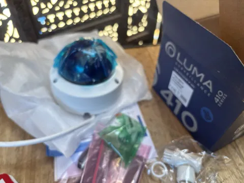 Luma LUM-410 Dom -IP-wH