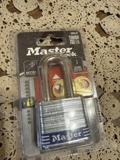 NIP Master Lock With 2 Keys New In Package - 3DLF