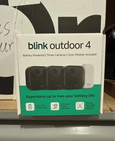 Blink Outdoor 4 1080p Wi-Fi Outdoor 3-Camera Security System Black Two Way Talk