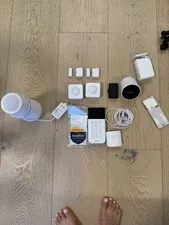 SimpliSafe Whole Home Security System W Indoor And Outdoor Cameras