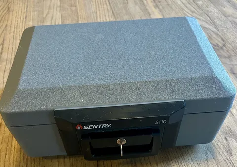 Sentry 2110 Safe Fire Safe Lock Box