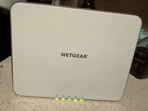 NETGEAR VMB3000 Arlo Wireless Security Base station 8667 Used Tested