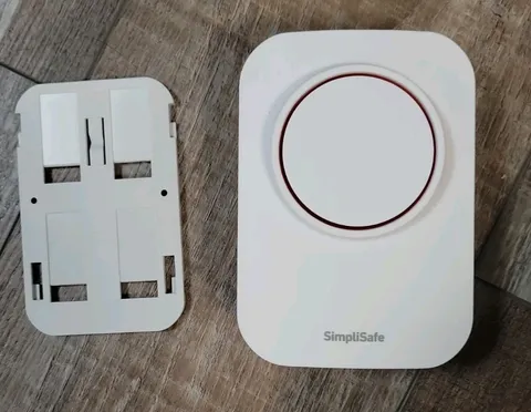 SimpliSafe Extra Siren 105dB Security System SSWS3