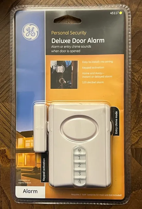 GE Personal Security Deluxe Door Alarm, Factory Sealed Package, Model 45117 New!