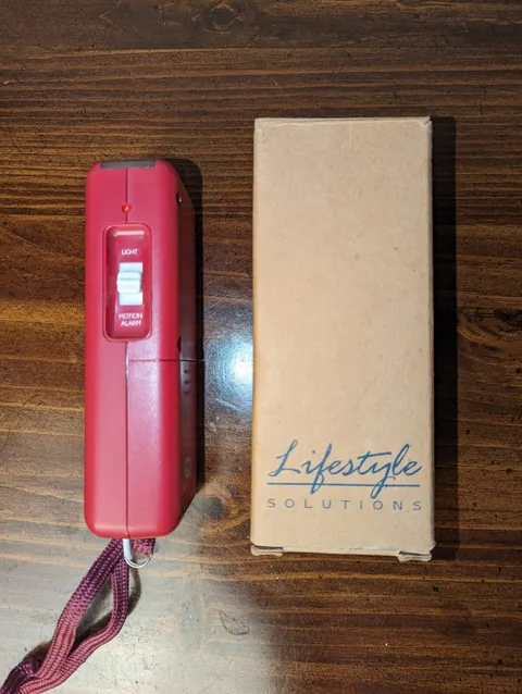 VINTAGE AVON *LIFESTYLE SOLUTIONS* *PERSONAL SECURITY ALARM NIB