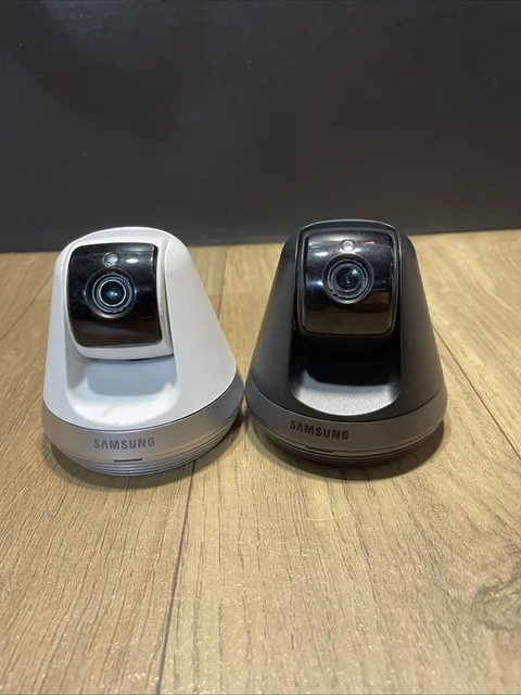 Samsung SNH-V6410PN Motion Tracking Smart Cams Lot of 2 Power On But Untested