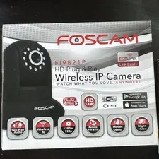Foscam HD Plug & Play Wireless IP Camera F19821P