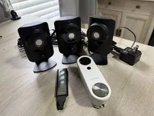 SimpliSafe Doorbell, Key Fob, And Indoor Cameras x3 Lot