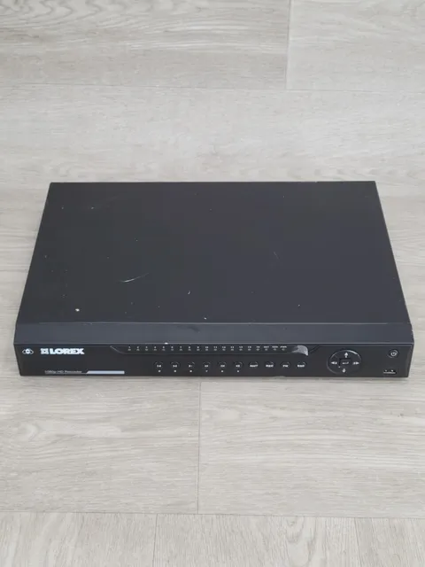 Lorex LHV221600 16-Channel 1080p HD DVR Security Recorder Turns On AS-IS
