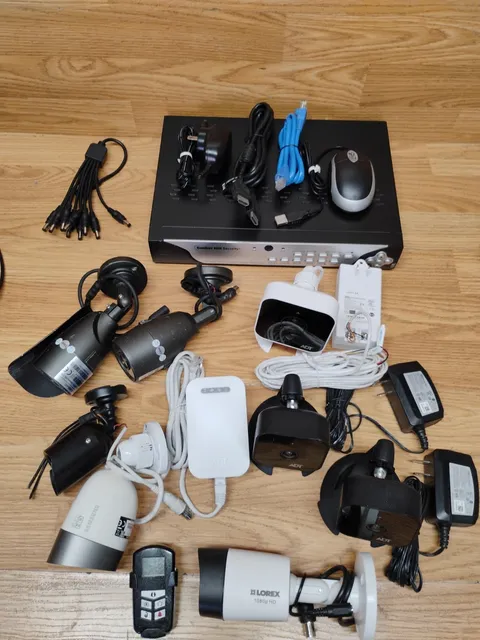Mixed Security Camera Lot & Bunker Hill H.264 8CH DVR 62463 - *Please Read Descr