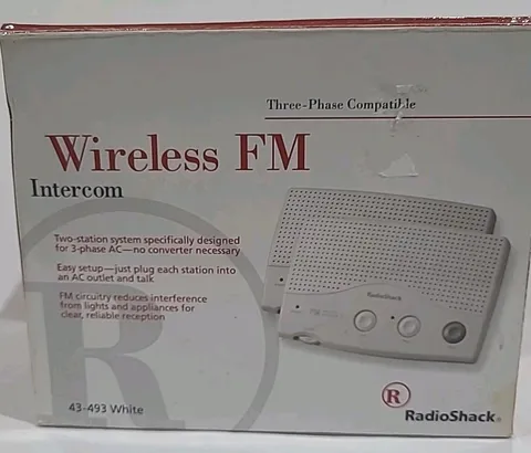 Radio Shack Two Station Wireless FM Intercom Three-Phase Compatible White 43-493
