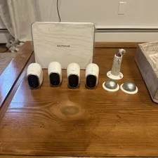 Arlo 4 Camera Wireless Security System Motion Detection Night Vision VMS3430
