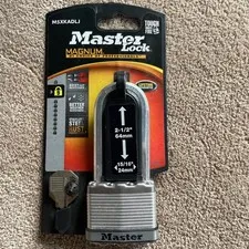 NEW Master Lock Magnum M5XKADLJ Padlock 2 1/2'' Shackle Laminated Steel Core