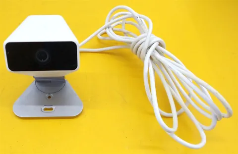 ⭐️⭐️⭐️⭐️⭐️ **DEFECTIVE** Xfinity xCam2 SCHC2AEW Indoor Outdoor Security Camera
