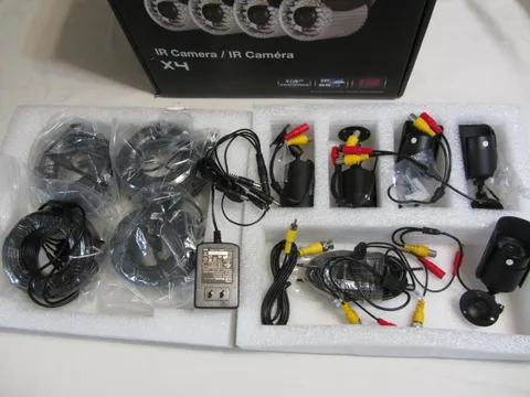 Rosewill RSCM-11001 Resolution Sony 1/4" CCD  IR LED Surveillance Camera Kit