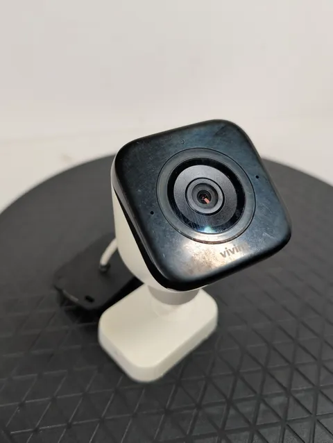 Vivint Outdoor Camera Pro VS-ODC300-WHT 1080p Cube Camera W/ Back Plate Sun Fade