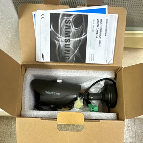 Samsung SCO-2040RN Bullet CCTV Security Camera Wired Analog Outdoor 600TVL