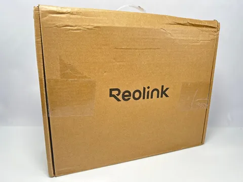 REOLINK RLK8-800B4 8CH 4K PoE Security System w/4 Cameras 2TB HDD, White