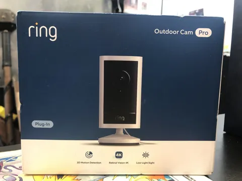 Ring Outdoor Cam Pro Retinal 4K Plug-in Camera 10x Zoom, White ,New+Sealed