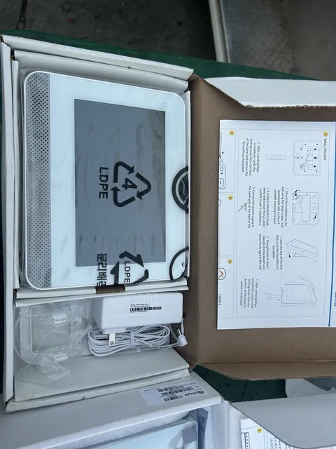Qolsys IQHUB 7in LCD Touchscreen Panel Wi-Fi Alarm.com Wall Mount White IQPH054