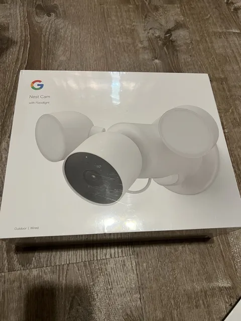 Google Nest Cam with Floodlight Outdoor Wired NEW SEALED Fast Free Shipping