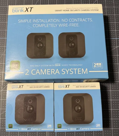 Blink XT Smart Home Security 2 Camera System + 2 Blink XT Cameras - Used Tested