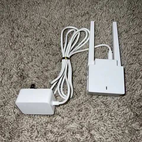 WYZE WVOD81 Base Station Hub for Wyze Cam Outdoor Wireless Security Camera