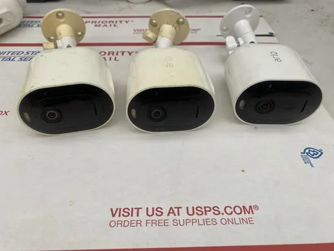Arlo Pro 3 Security Camera Outdoor Wireless 2K Spotlight VMC4040P Mount Kit